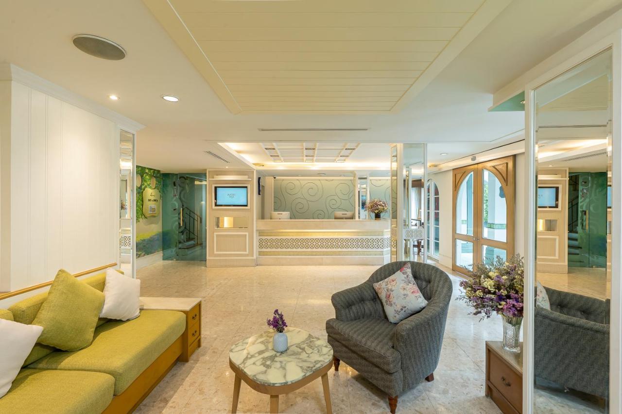La Petite Salil Sukhumvit Thonglor 1 Hotell Bangkok Exteriör bild