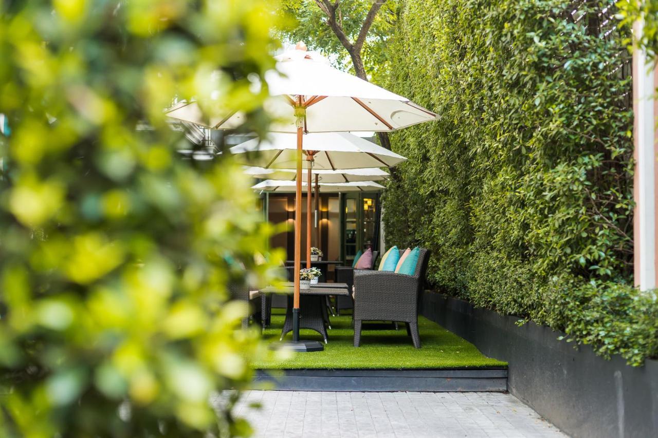 La Petite Salil Sukhumvit Thonglor 1 Hotell Bangkok Exteriör bild